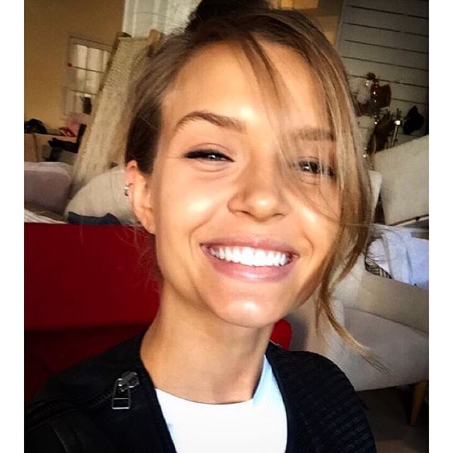 Josephine Skriver taking a selfie
