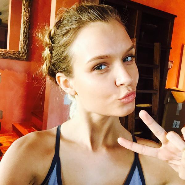 Josephine Skriver taking a selfie