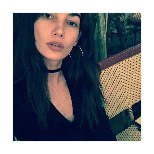 Lily Aldridge taking a selfie