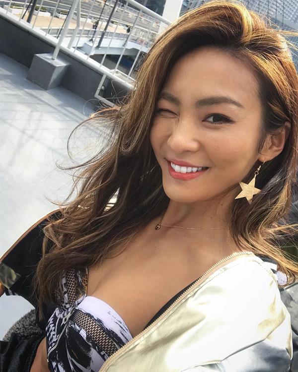 Aya Osanai taking a selfie