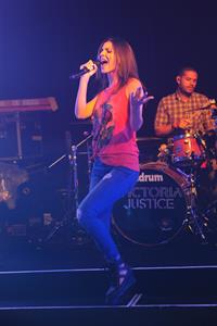 Victoria Justice Rehearsal for tour with Big Time Rush in Burbank - June 18, 2013 