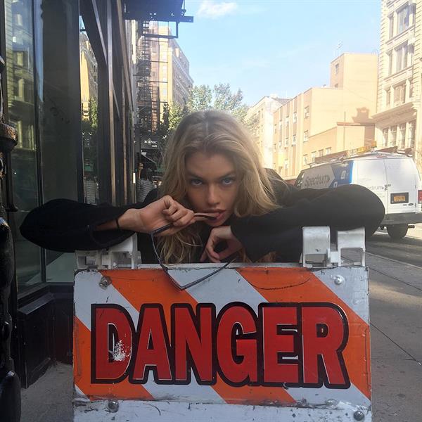 Stella Maxwell