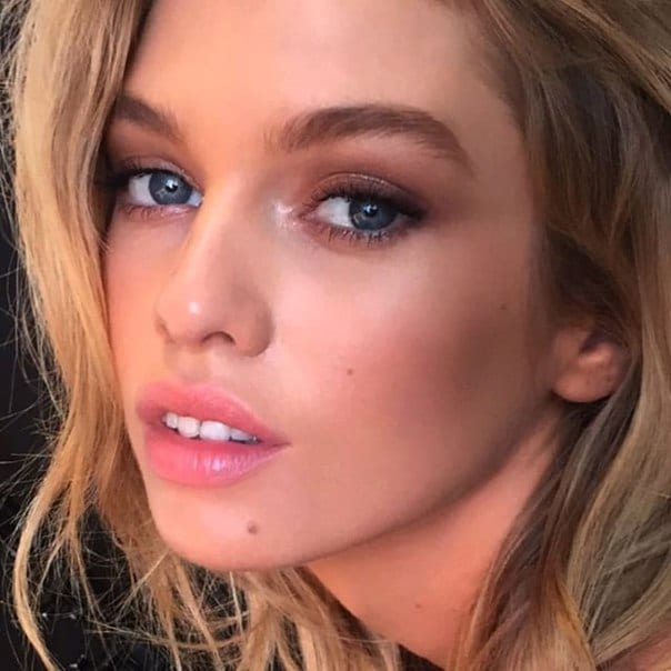 Stella Maxwell