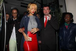 Rihanna enjoys a night out in Manchester (12.06.2013) 