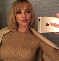 Ksenia Girnik taking a selfie