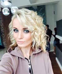 Ekaterina Enokaeva taking a selfie