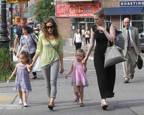 Sarah Jessica Parker Takes a stroll with her twins around the West Village in New York City (May 21, 2013) 