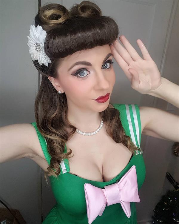 Andy Rae taking a selfie