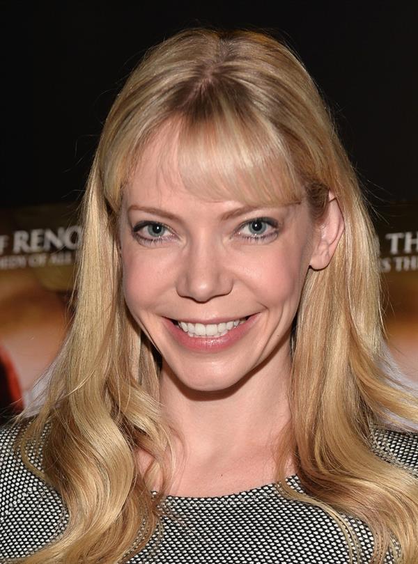 Riki Lindhome