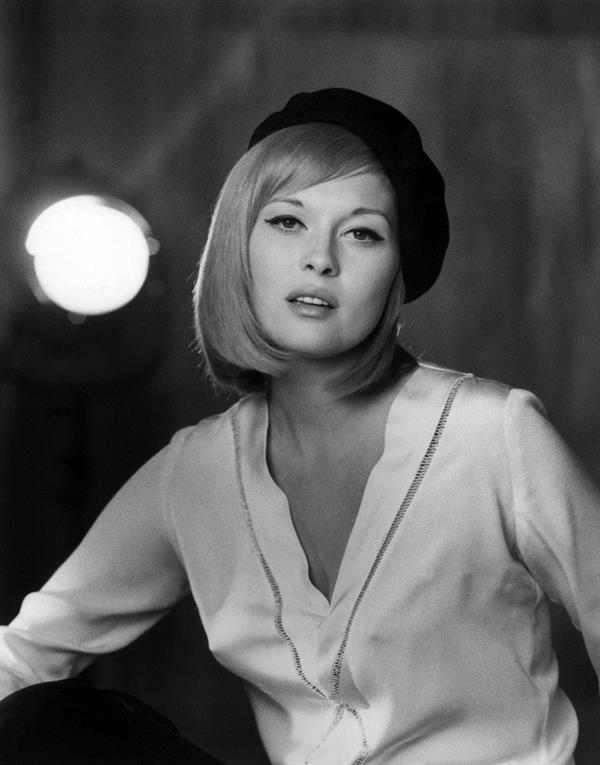 Faye Dunaway