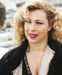 Alex Kingston