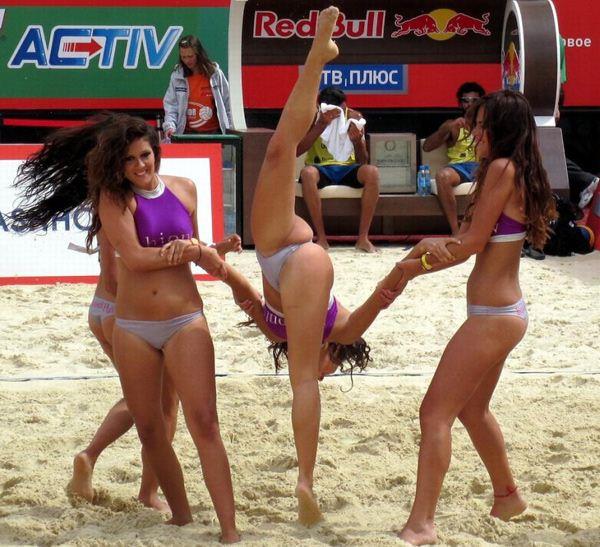 Anonymous in a bikini - ass