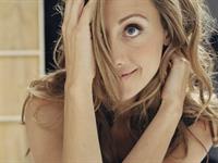 Kim Raver