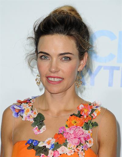 Amelia Heinle