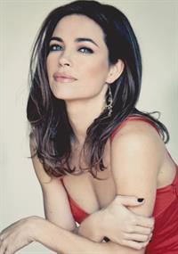 Amelia Heinle