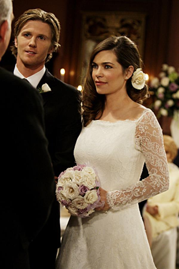 Amelia Heinle