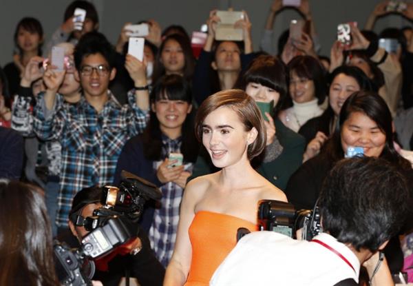 Lily Collins