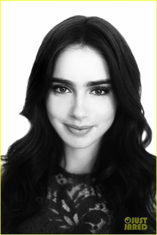 Lily Collins