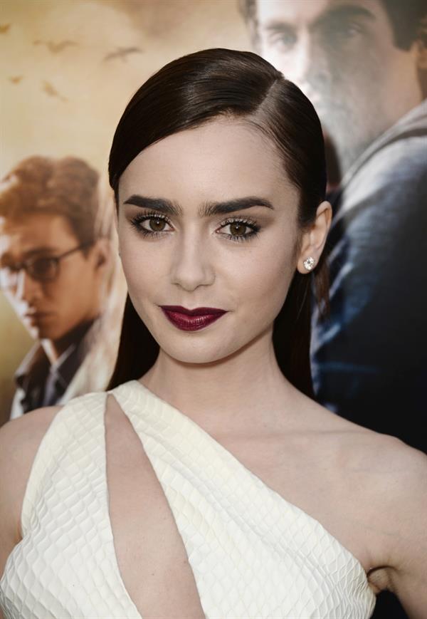 Lily Collins