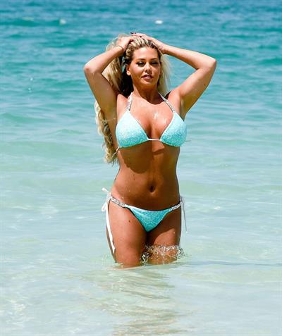Bianca Gascoigne in a bikini while on vacation in Dubai on 10/30/2018