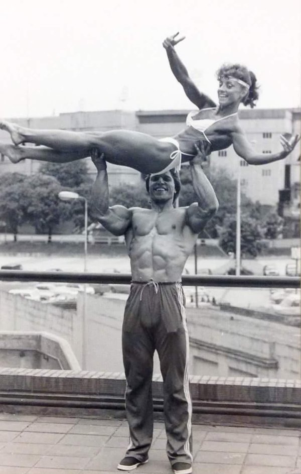 Kike Elomaa in a bikini