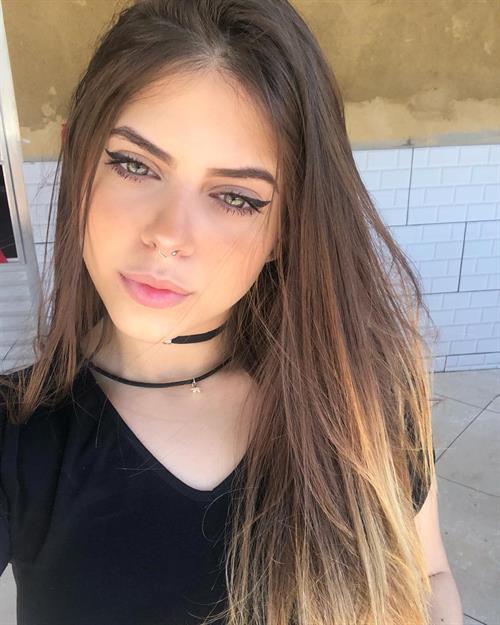 Ingrid Germanno taking a selfie