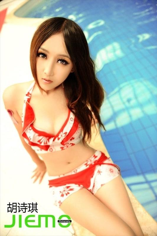 Hu Shi Qi in a bikini