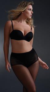 Laura Brioschi in lingerie