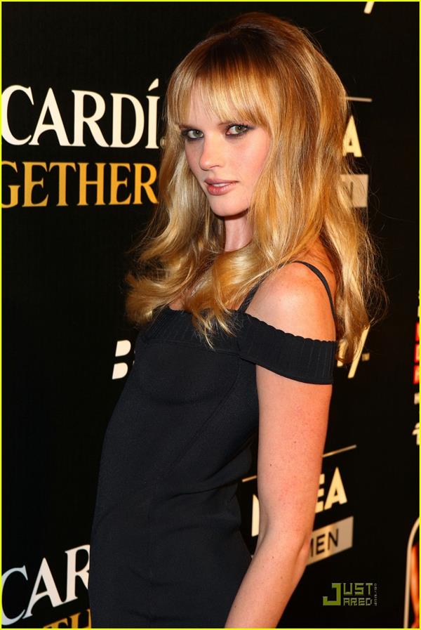 Anne Vyalitsyna