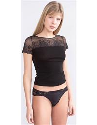 Sterre Claus in lingerie