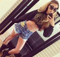 Chantel Jeffries taking a selfie