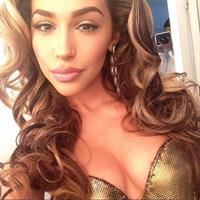 Chantel Jeffries taking a selfie