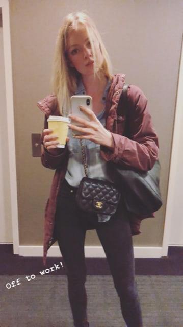 Lindsay Ellingson taking a selfie