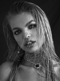 Daphne Groeneveld