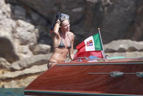 Elle MacPherson in a bikini