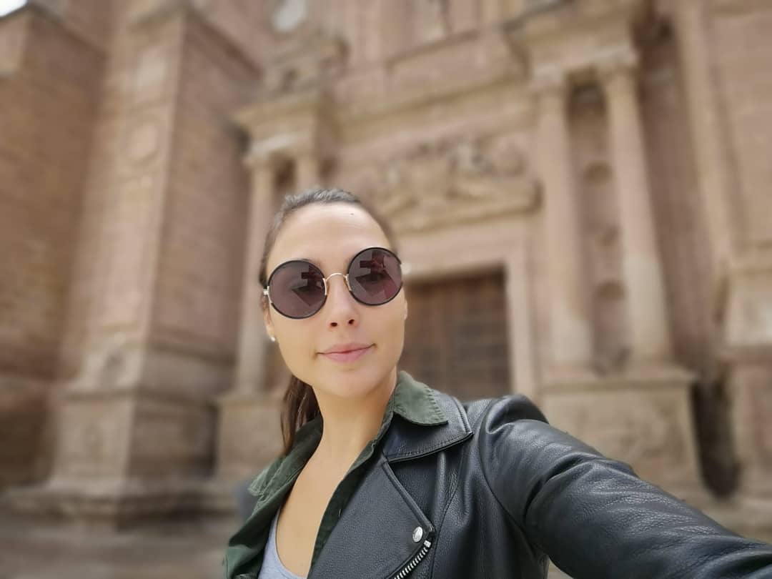 Gal Gadot taking a selfie
