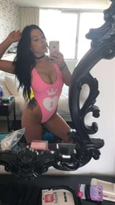 Vickie Jay in a bikini taking a selfie