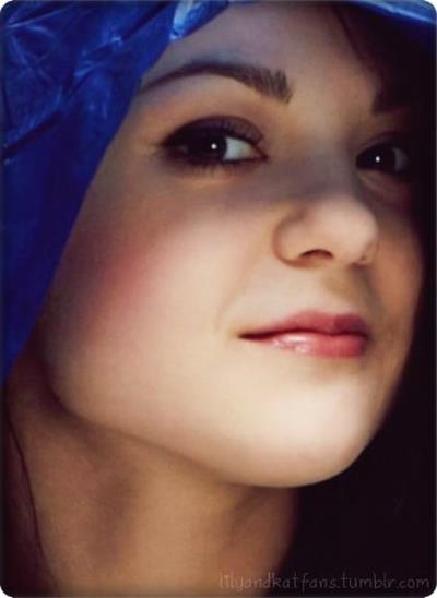 Kathryn Prescott
