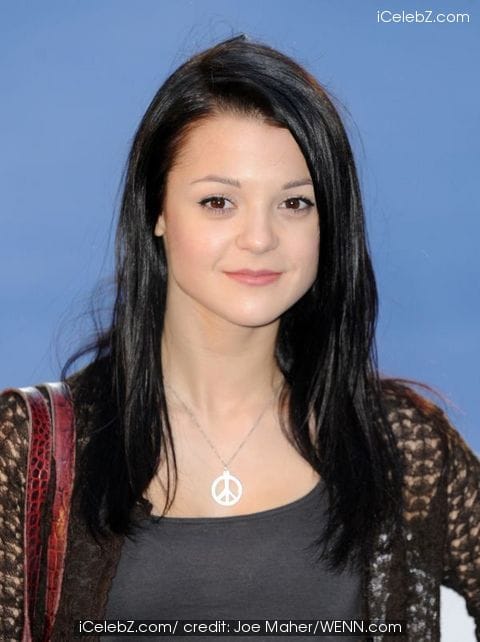 Kathryn Prescott