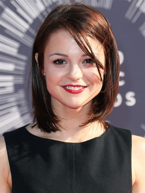 Kathryn Prescott