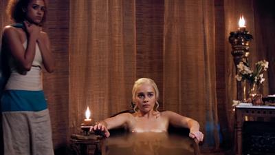 Emilia Clarke - Game of Thrones S3E8