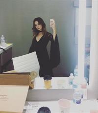 Billie Lourd taking a selfie