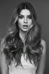 María Eugenia Suárez