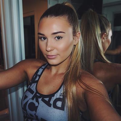 Shani Grimmond taking a selfie