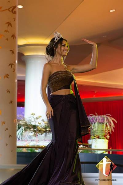 Demi-Leigh Nel-Peters