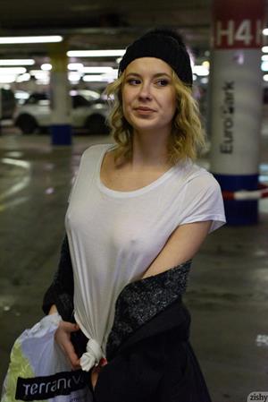 Casey Nohrman Pictures Casey in Bed