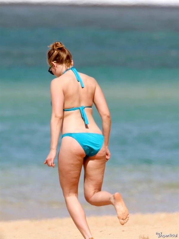 Scarlett Johansson in a bikini - ass