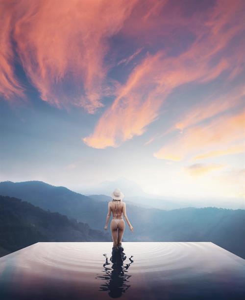 Sara Jean Underwood in a bikini - ass