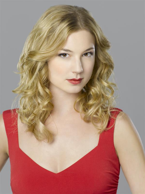 Emily VanCamp