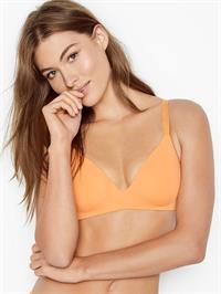 Grace Elizabeth in lingerie